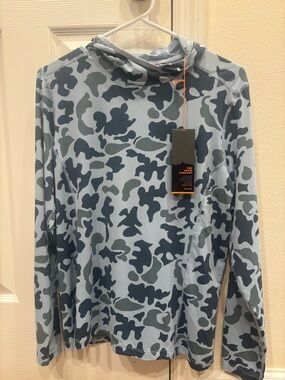 Orvis Sun DefenseLight Blue and Gray Camo Hooded Performance Shirt - Medium